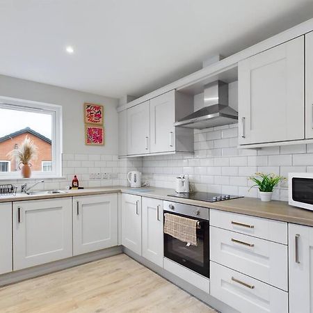 Contemporary 2-Bedroom Apartment Belfast Esterno foto